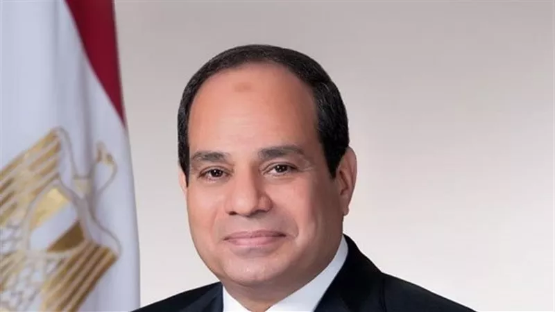 الرئيس السيسي مهنئاً بعيد الفطر: تحية إجلال وتقدير لرجال ونساء مصر المخلصين