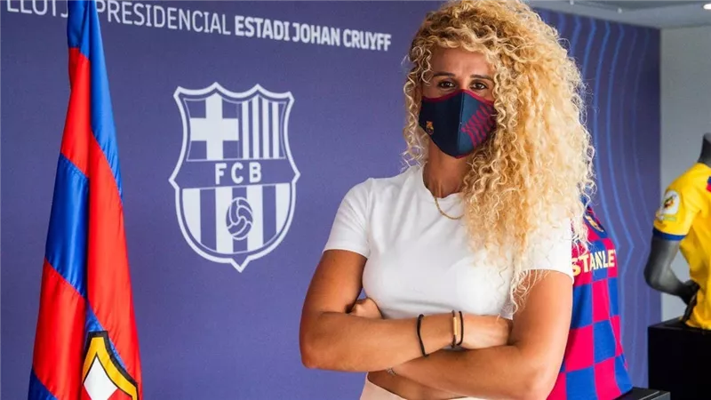 بعد فوزها بلقب دوري أبطال أوروبا للسيدات.. 5 معلومات لا تعرفيها عن «خيرة حمراوي»