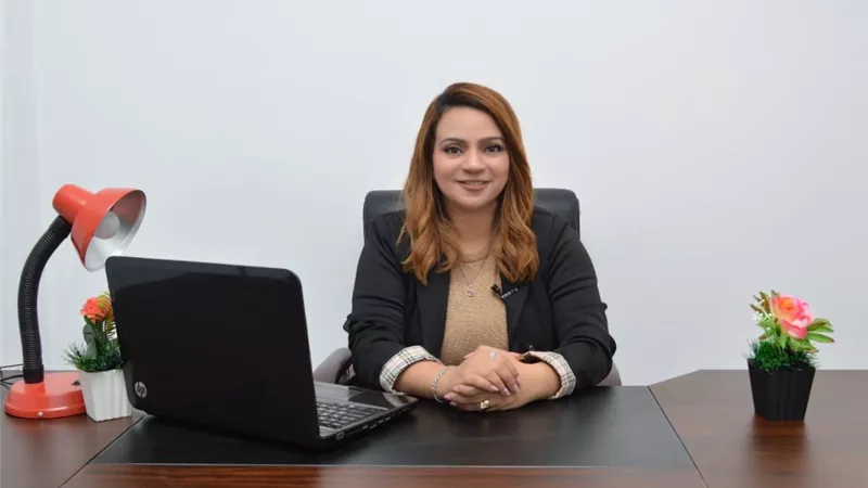 لتجنب أزمة منتصف العمر.. خبير لـ