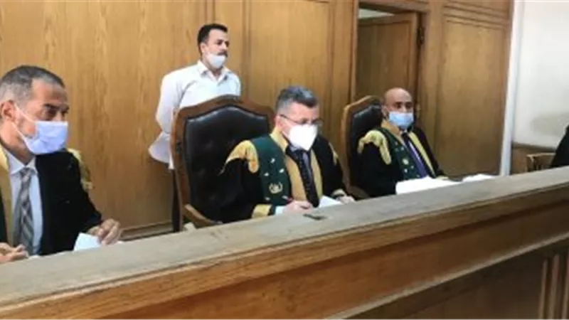 الجنايات تقضي ببراءة متهمين بهتك عرض طفلة في 15 مايو