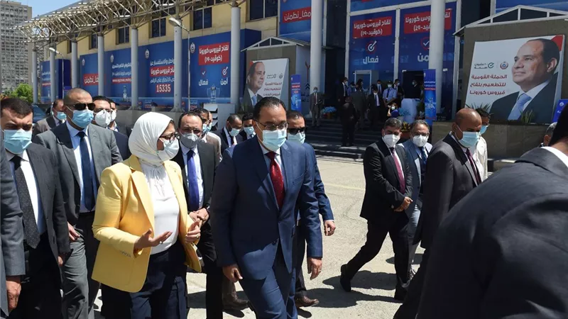 مدبولي للمواطنين: أسرعوا في التسجيل لتلقي لقاح كورونا.. اطمئنوا كلها معتمدة وآمنة