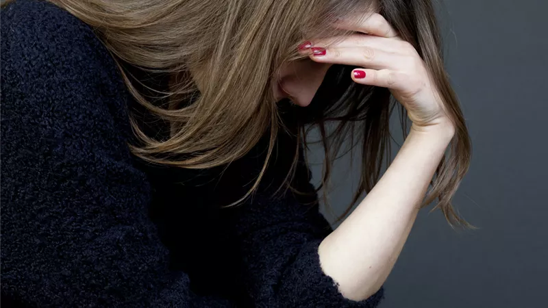 تعرفي على عقوبة عامل استدرج سيدة لشقته وسرقها بعد تخديرها بالقاهرة