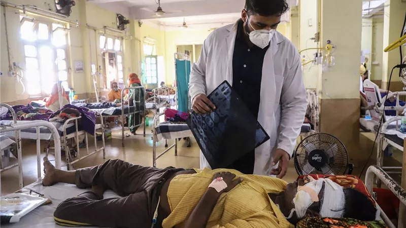 طبيب بالهند يحذر: هؤلاء أكثر عُرضة للإصابة بـ الفطر الأسود المميت