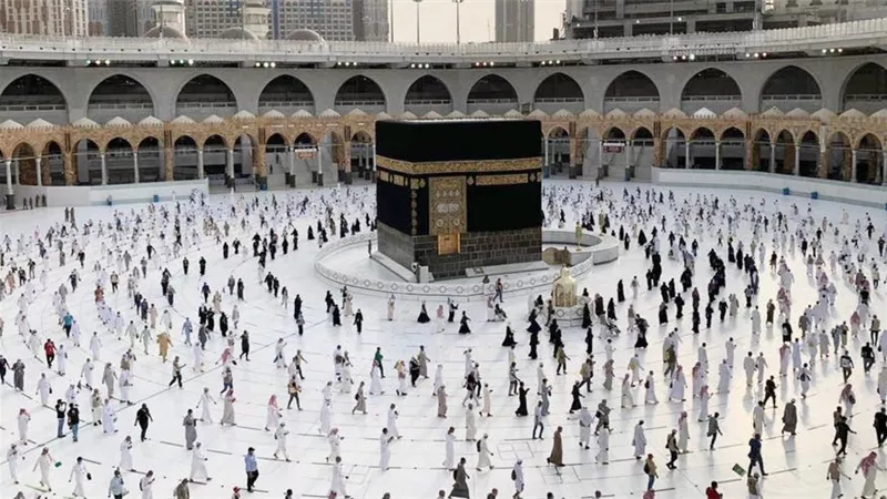 شركات السياحة تكشف شروط حج 2021 أبرزها تطعيم كورونا