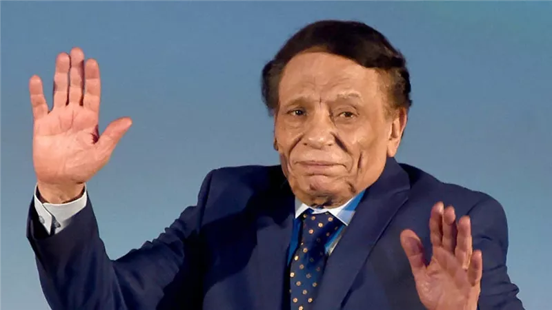 عادل إمام في عيد ميلاده: تفاجأت بحب رامي ابني للإخراج