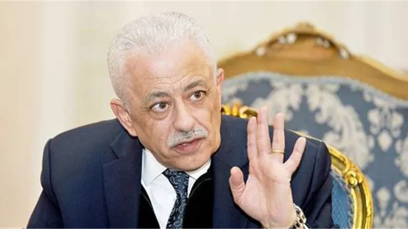 وزير التعليم يعتمد جداول امتحانات الدبلومات الفنية