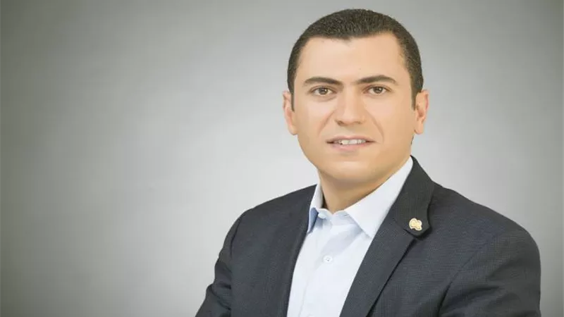 السلاب: توفير لقاح كورونا بالمناطق الصناعية يضمن استمرار عجلة الإنتاج