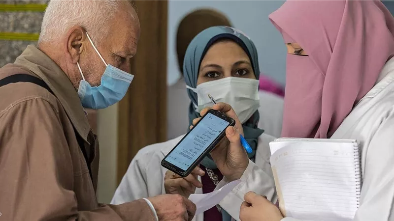 باحث: تطعيم 80% من المصريين يضمن القضاء على كورونا | فيديو