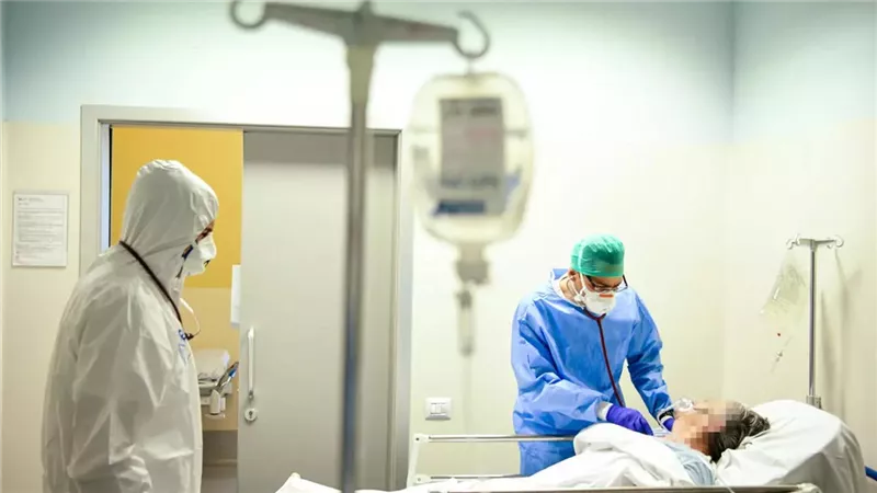 «موت وخراب ديار».. سرقة أموات كورونا عيني عينك في قنا