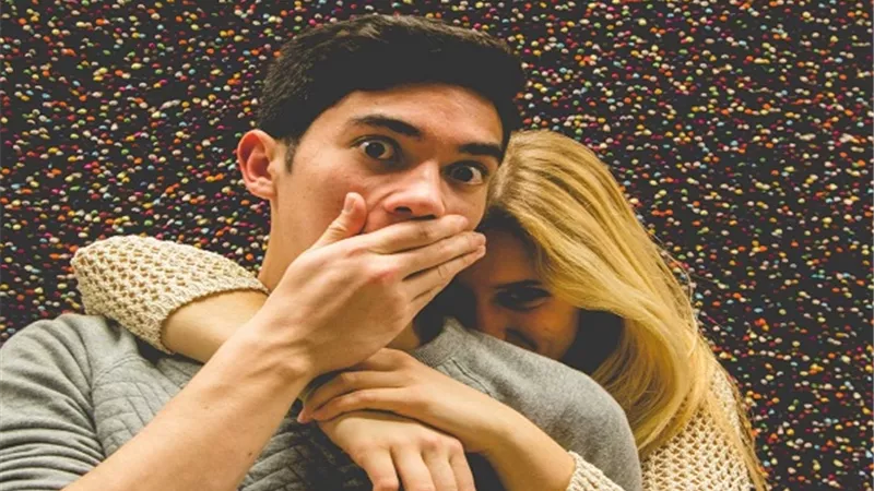 ألمانية تنصب على مصري بالكويت