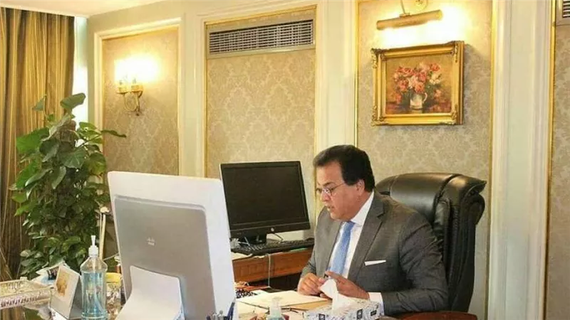  جامعات مصر تتحول لرقمية..وامتحانات الفصل الدراسي الثاني بكليات الطب والتمريض الكترونية