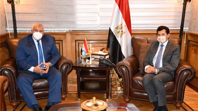 «الشباب والرياضة» تطلق مبادرة تدريب بنات الوادي الجديد على الحرف اليدوية