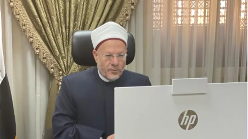 المفتي: التعليم الديني الصحيح أكبر ضمانة لنشر القيم الروحية الإحسانية