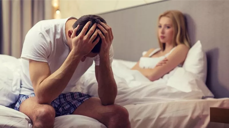 الرجالة في خطر.. دراسة: «60 % عاجزون جنسيًا».. وطبيب يكشف الأسباب