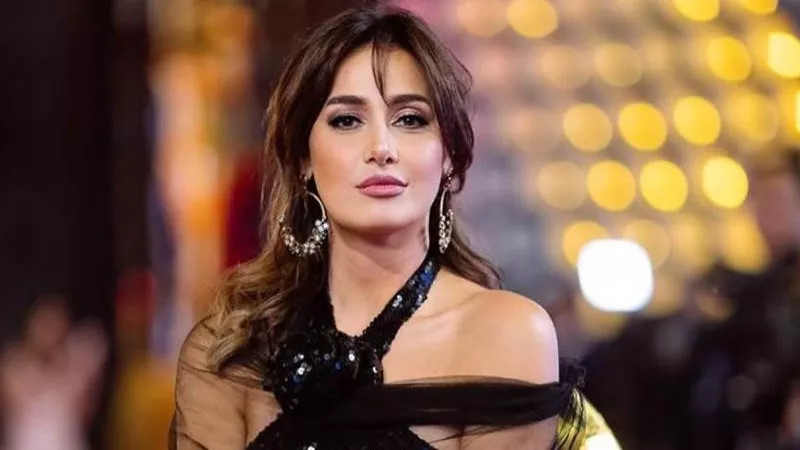 حلا شيحة : علشان تكوني نجمة سينما لازم تلبسي عريان| فيديو