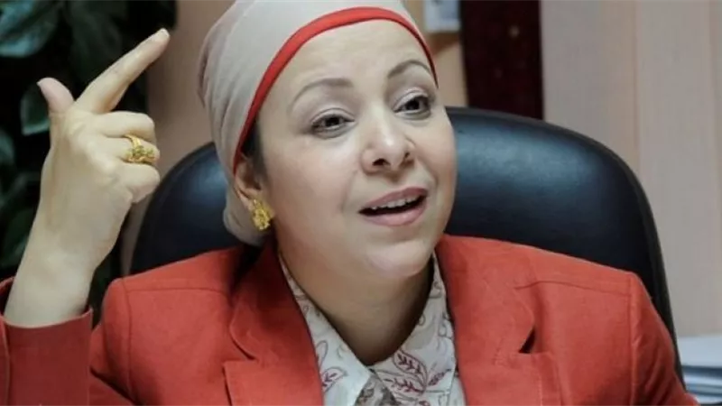 أبو القمصان: العريس الجاهز عند المصريين «اللي عنده شقة..مش اللي يقدر زوجته» 