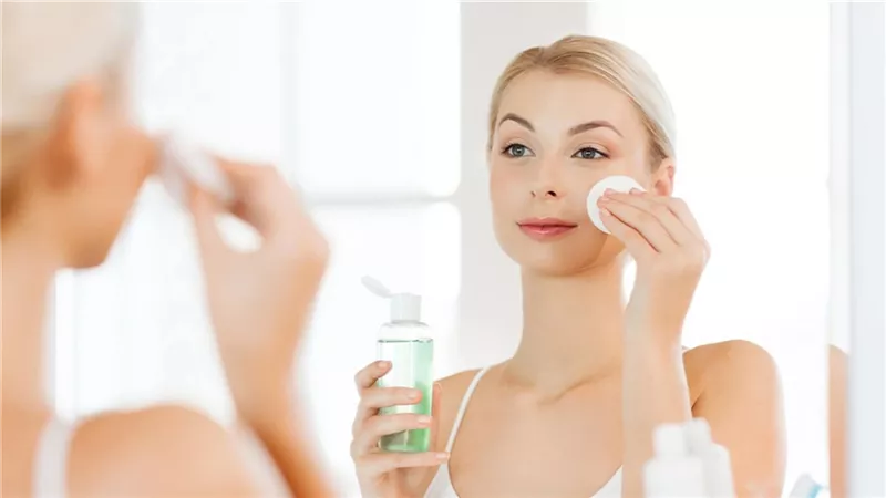 «متروحيش مراكز تجميل».. اعرفي كل منتجات العناية بالبشرة في بيتك