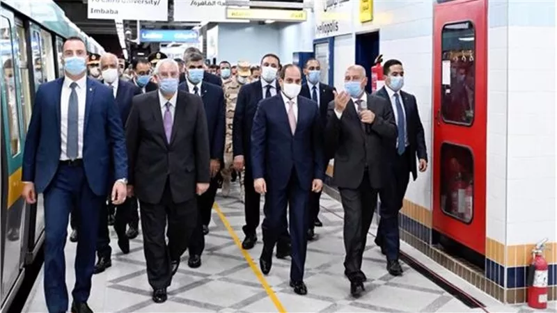 إنجازات النقل في 7 سنوات| المشروع القومى للطرق و11 محور علي النيل وتحديث منظومة القطارات