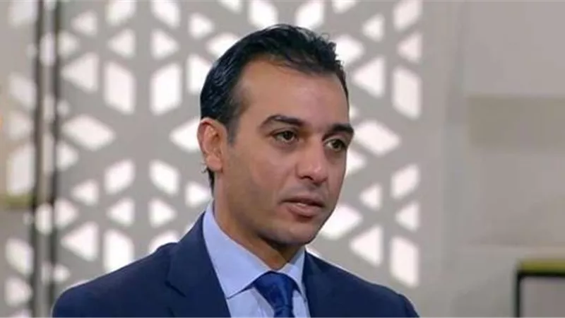هل المجاري المائية تنقل كورونا؟.. استشاري أوبئة يجيب