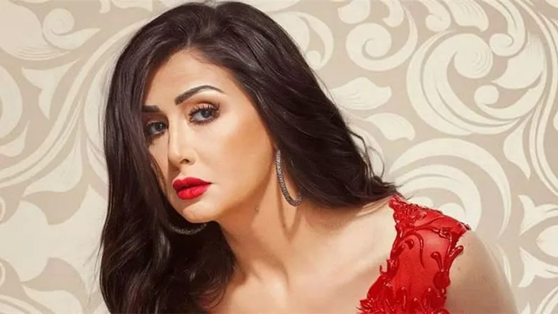 «نفسي الناس تعرف أنا تعبت قد إيه».. غادة عبد الرازق تحكي عن حياتها قبل الفن