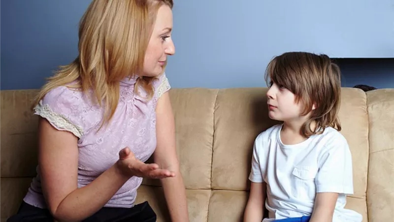 دفاع الطفل عن نفسه أمام الكبار ظاهرة صحية