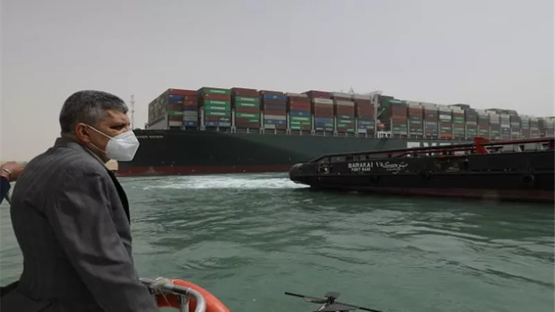 الحكومة تكشف حقيقة الإعلان عن وظائف جديدة بقناة السويس