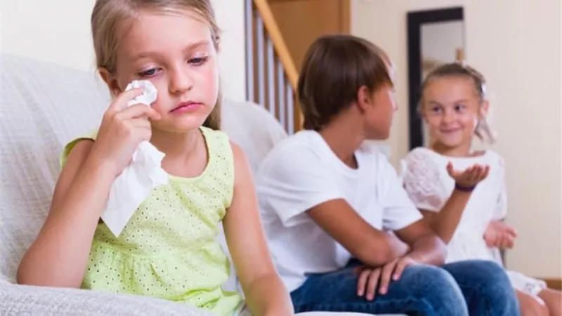 أمين الفتوى يجيب.. حكم التفريق في المعاملة بين الأبناء؟