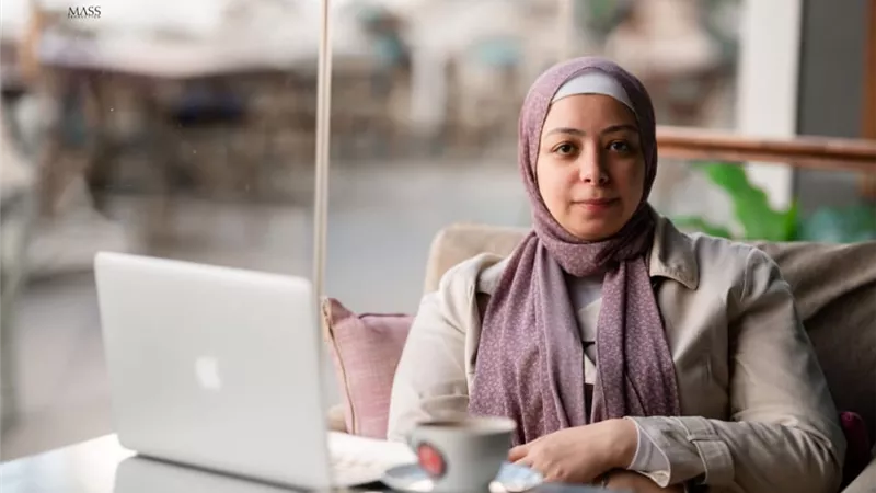 خبيرة علاقات أسرية: الزوجة المتسلطة فاقدة للأنوثة والأمان
