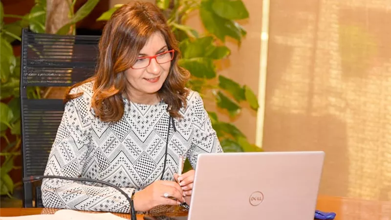 وزيرة الهجرة تشجع شباب الدارسين بالخارج للمشاركة في مبادرة 