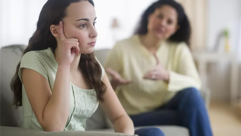 «هاتلنا عريس».. أكثر جملة تُغضب البنات