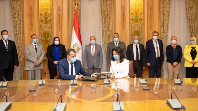 بروتوكول بين الإنتاج الحربي والقومي للمرأة.. والوزير: المرأة ركيزة أساسية