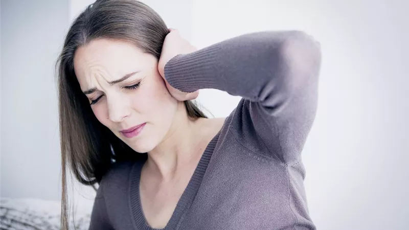 5 علاجات منزلية لـ آلام الأذن