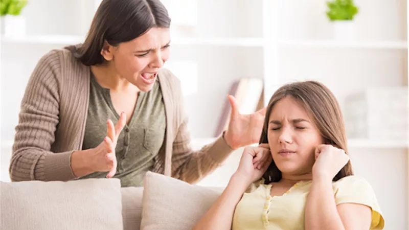 للأم العصبية.. 3 أمور تُحسن من علاقتك بأبنائك 