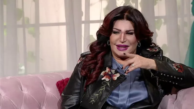 «أداني كولا ودوخني».. نجوى فؤاد: «هزيت وسطي وأنا سكرانة وحصلت مفاجأة».. فيديو