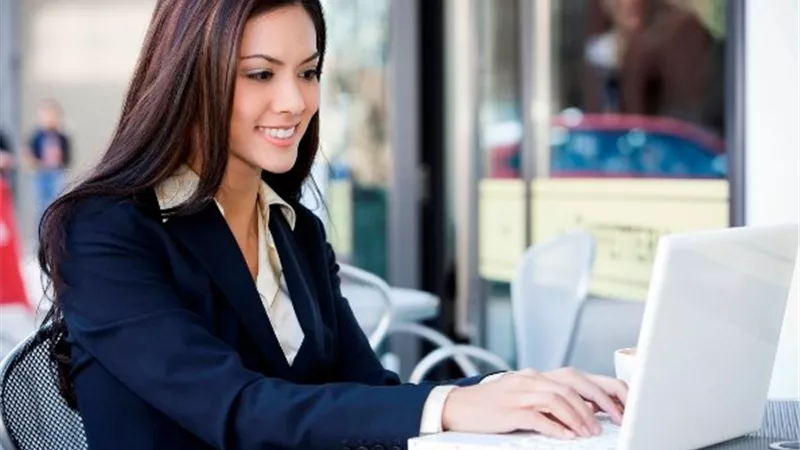 بشرى سارة.. 10% انخفاضًا ببطالة المرأة عن نسبتها في 2019