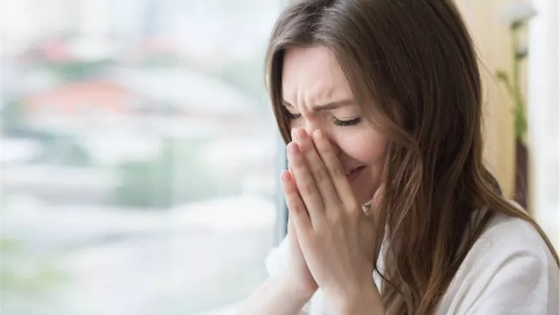 من يعول الزوجة إذا تغيب زوجها؟.. عضو لجنة الفتوى يجيب
