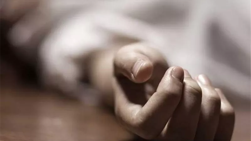  ربة منزل تتخلص من حياتها لمرورها بحالة نفسية سيئة ببنها