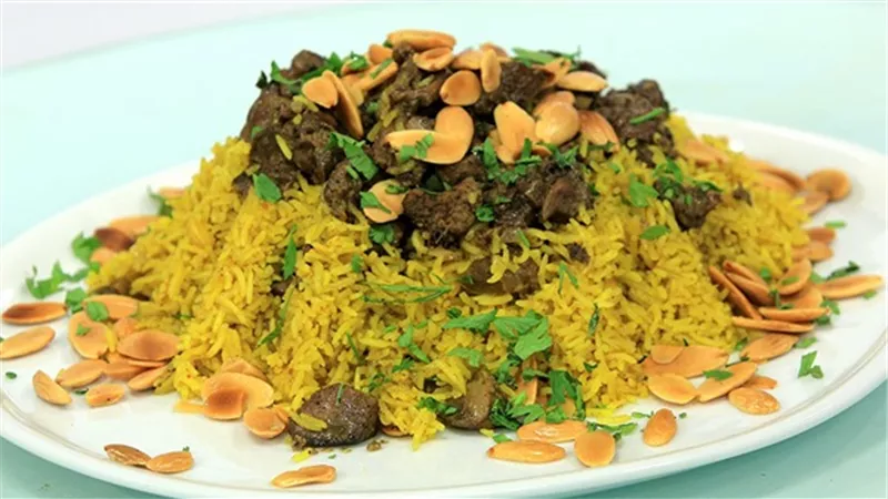 طريقة عمل الأرز بالكبد والقوانص .. خلطة الشيف 