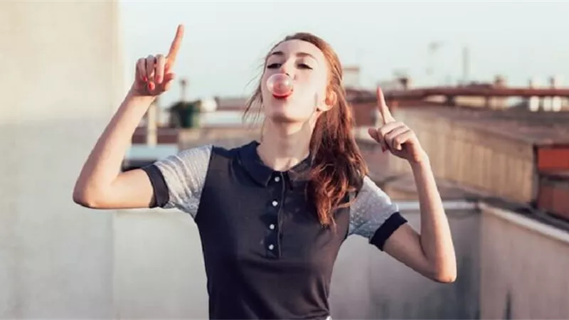  ليه مش مرتبطة لحد دلوقتي؟.. سؤال البنات على السوشيال ميديا والإجابة: «محدش يستاهل»