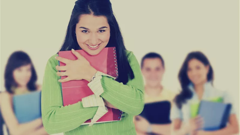 ماذا تفعل البنات آخر يوم امتحانات في الجامعة؟ 