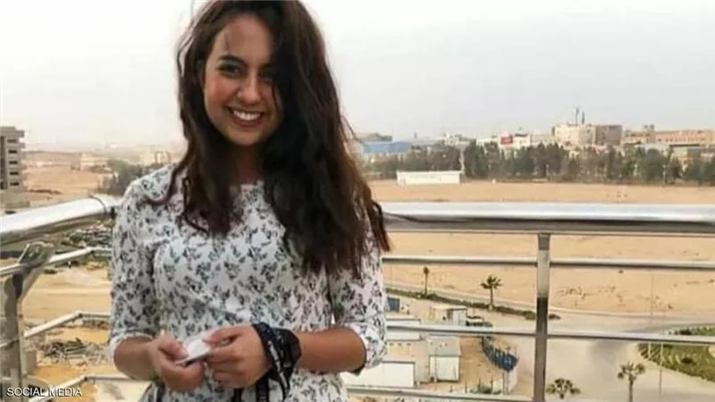 باحث معلّقاً علي واقعة فتاة الفستان : المصريون ينتصرون لقيم الحرية الشخصية والجمال ويرفضون القبح