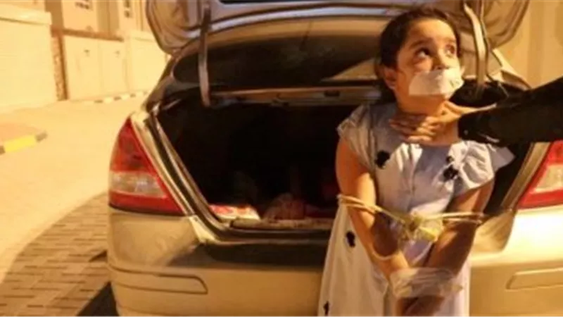 خاطفو طفلة العبور من أمام منزلها: أبوها تاجر وكنا عايزين فدية 3 ملايين جنيه