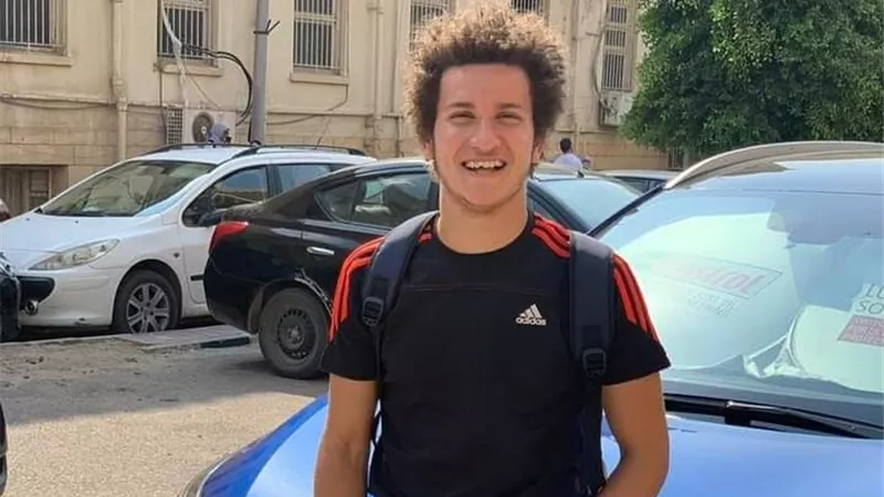 مفاجأة بقضية طالب الطب المتهم بالتزوير.. مسئول بالتعليم: 