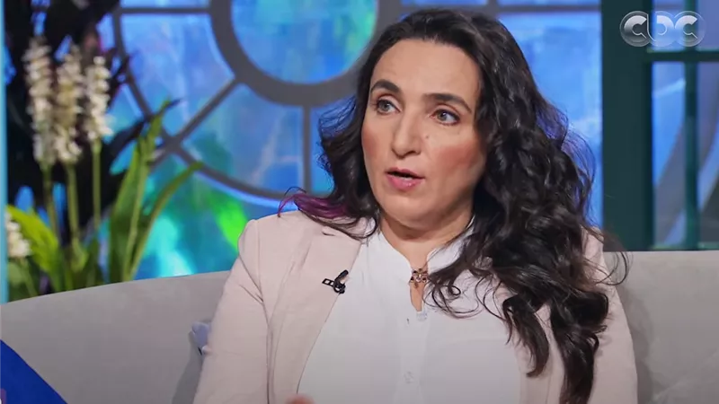 مشاكل نفسية تصيب الأطفال بسبب تربية الحيوانات.. تعرفي عليها (فيديو)