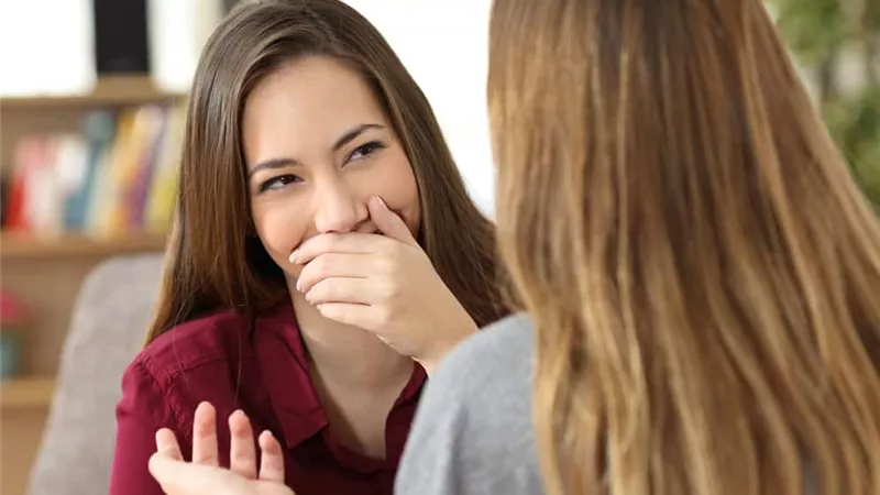 7 طرق للتخلص من رائحة الفم الكريهة 