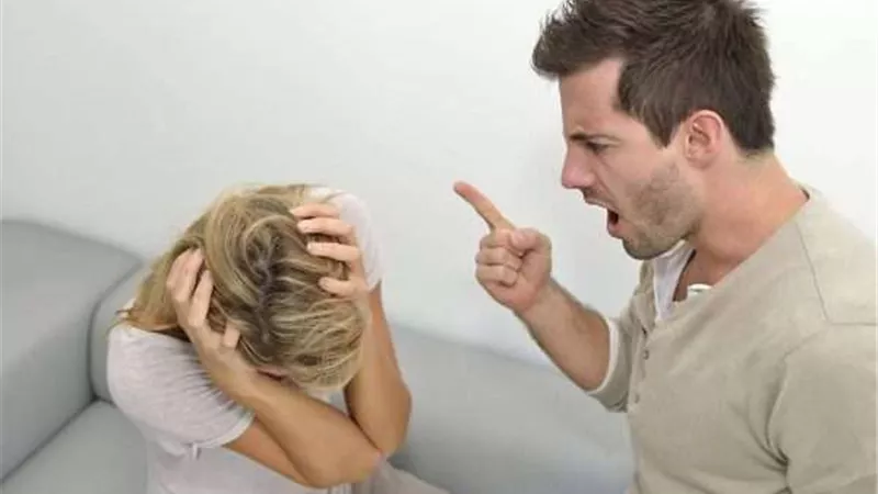 «خليكي ذكية»..  إزاي تكسبي زوجك وقت الخلافات