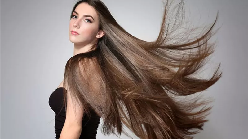 4 طرق طبيعية لزيادة كثافة الشعر الخفيف لدى النساء