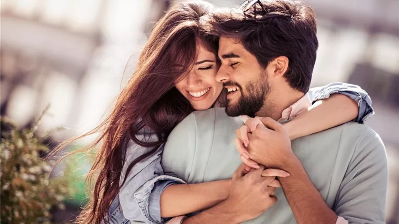 إزاي أحافظ على حب جوزي ليا؟.. خبيرة تنمية بشرية تُجيب