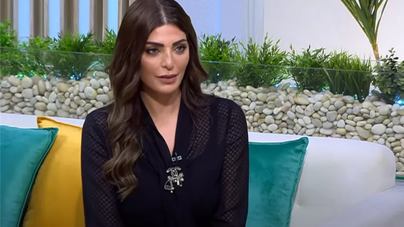 إزاي تبقي «ليدي» في 6 خطوات.. خبيرة إتيكيت تُجيب| فيديو
