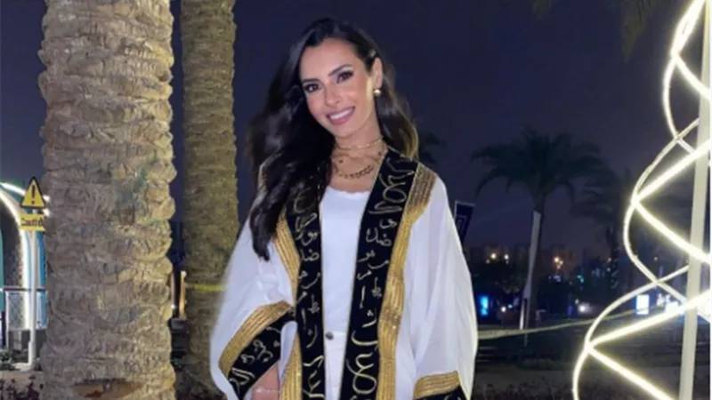 «فستان وجمبسوت».. إطلالات جذابة لعيد الأضحى 2021